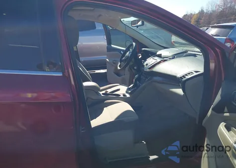 2016 Ford Escape Se из США, поврежденный, VIN 1FMCU0G7XGUB83877